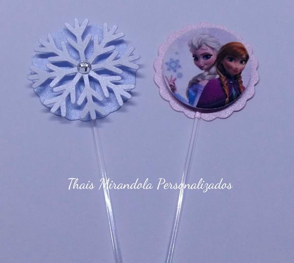 30 toppers 3D Frozen, com palitinho