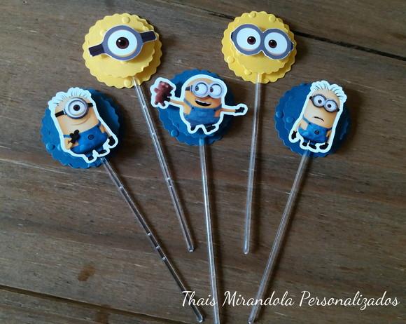 30 Toppers 3D Minions, com palitinho