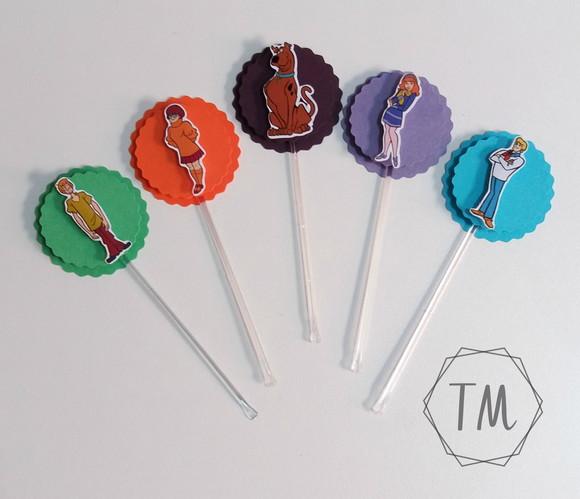 30 toppers 3D Scooby Doo, com palitinho