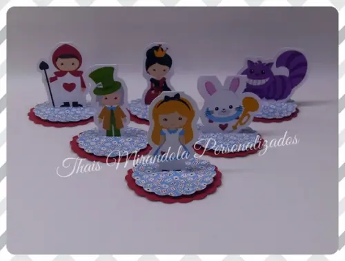 30 Apliques 3D Totem Alice (redondo)