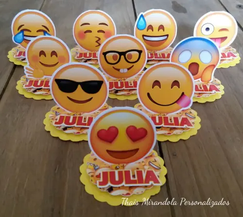 30 Apliques 3D Totem Emoji