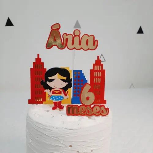 Topo de Bolo Mulher Maravilha 2