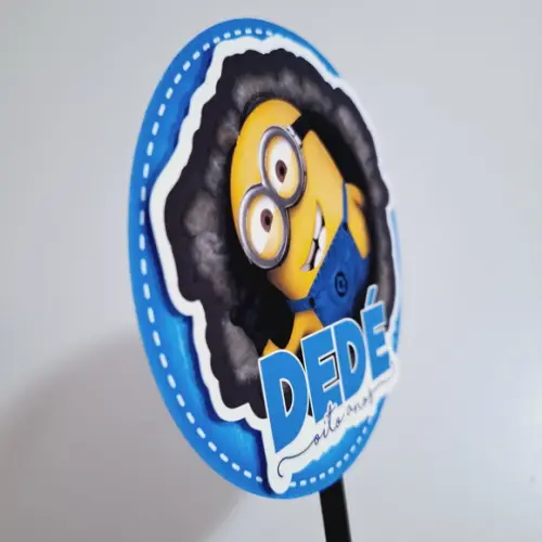 10 toppers Alto 3D Minnions, com canudo de papel