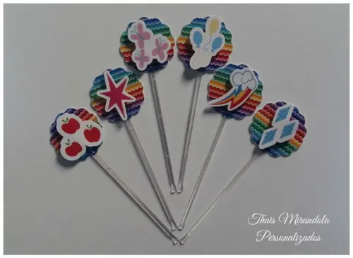 30 toppers 3D Equestrias Mini, com palitinho