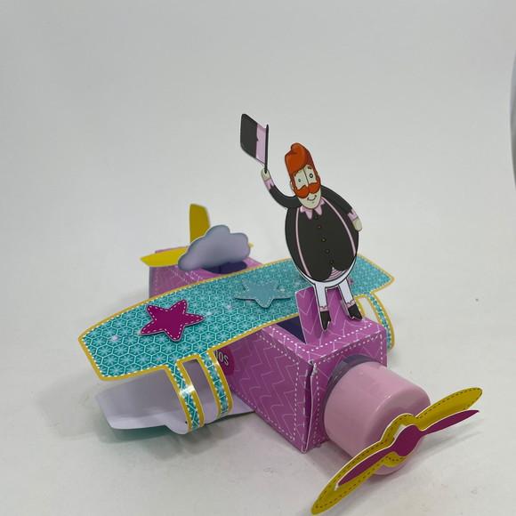 Avião Mundo Bita