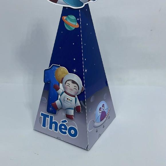 Caixa Pirâmide Astronauta