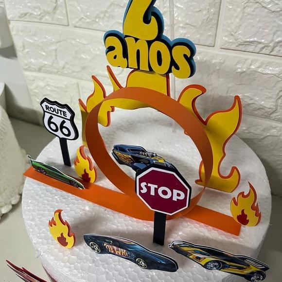 Topo de Bolo Hot Whells