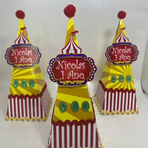 Caixa Pirâmide Circo Luxo
