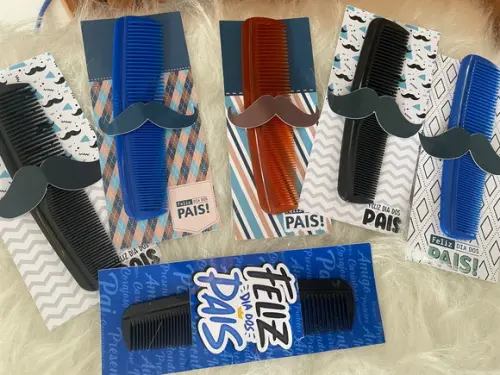 Lembrancinha para Dia dos Pais Cartão Personalizado + Pente