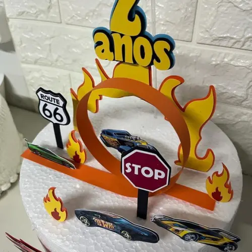 Topo de Bolo Hot Whells