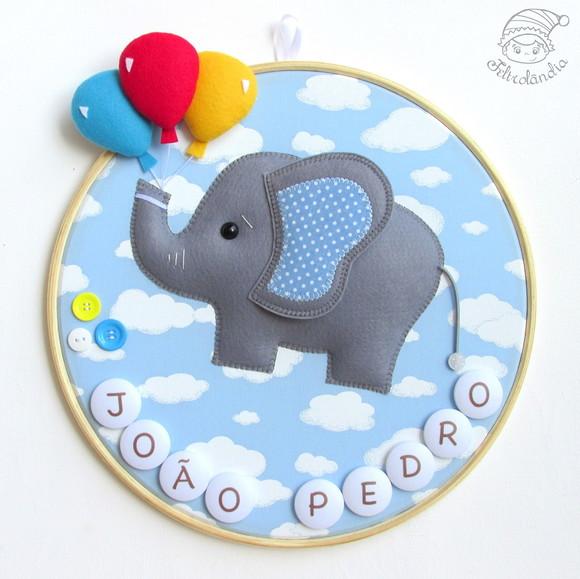 Enfeite de Porta Maternidade Elefante com Balões