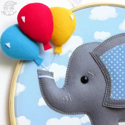 Enfeite de Porta Maternidade Elefante com Balões