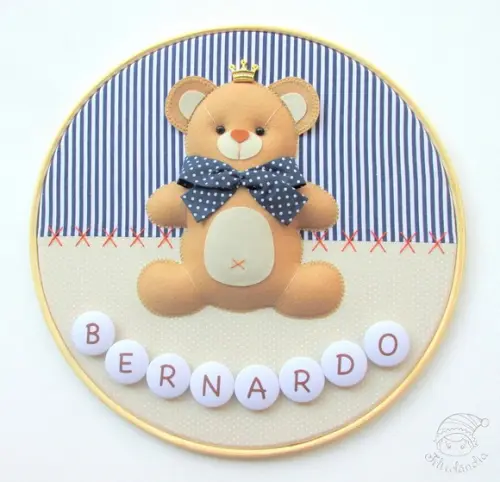 Enfeite de Porta Maternidade Urso Coroa