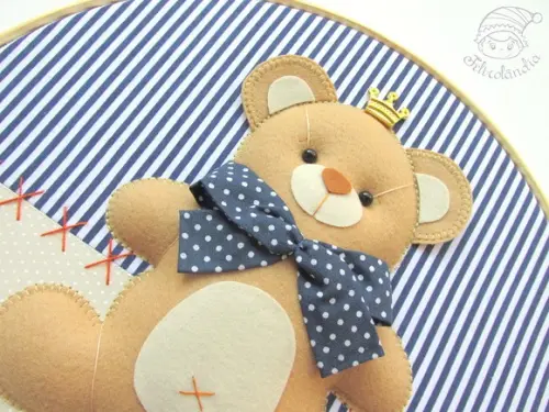 Enfeite de Porta Maternidade Urso Coroa
