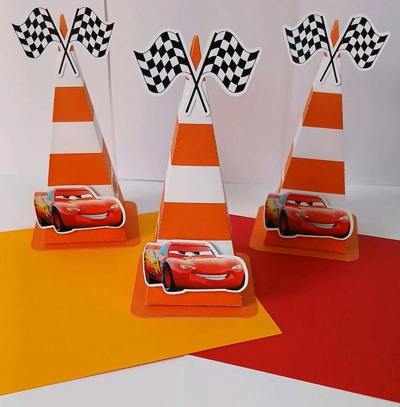 Kit Centro de Mesa Cone de Trânsito Carro Corrida e Toppers