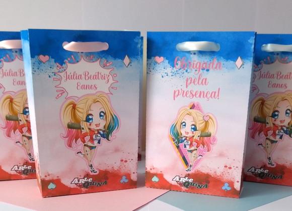 Sacolinha Personalizada Arlequina 2- Atenção ao Tamanho