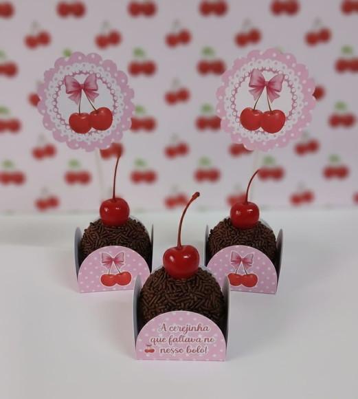 Kit Forminhas de Doces e Toppers Cerejinha