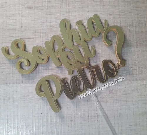 Topo de Bolo Personalizado Chá Revelação Dourado