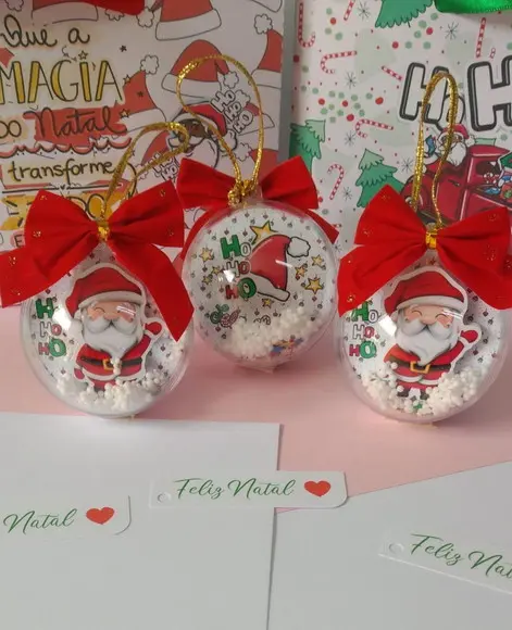 Bolas de Natal com Desenho em Camadinhas