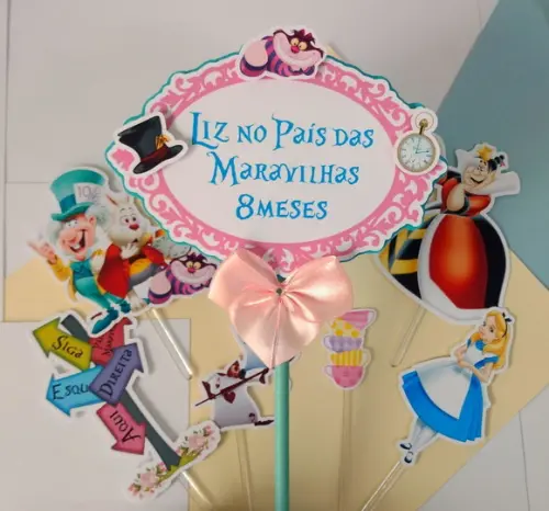 Topo de Bolo Alice no País das Maravilhas