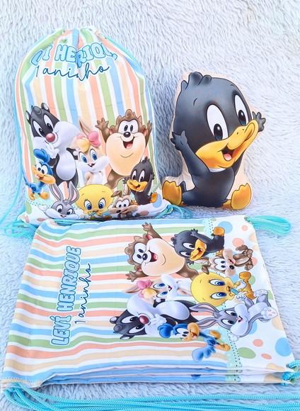 Almofada Contorno 21cm + Mochila Saco Baby Louney Tunes
