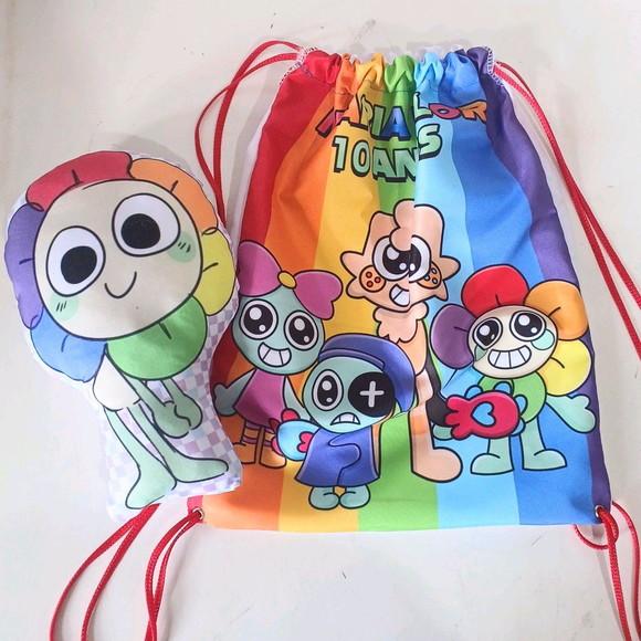 Almofada Contorno 21cm + Mochila Saco Dandy World