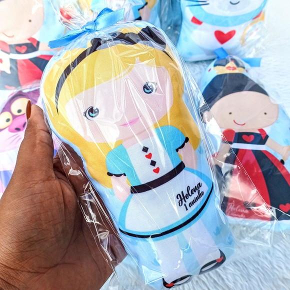 Almofada Contorno Alice no Pais das Maravilhas 21cm