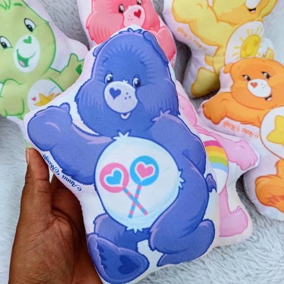 Almofada Contorno do Personagem Ursinhos Carinhosos 21 cm