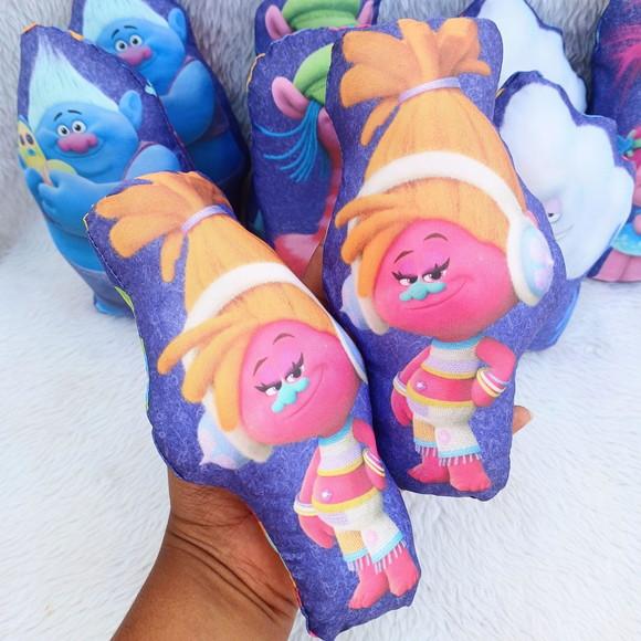 Almofada Contorno Personalizada Trolls 21cm