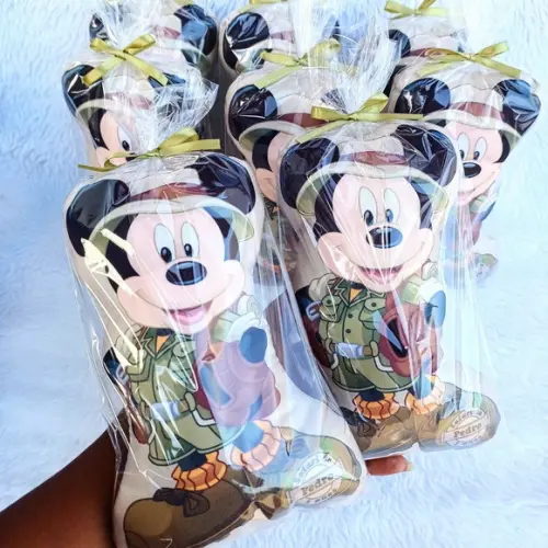 Almofada Contorno Safari do Mickey 21cm