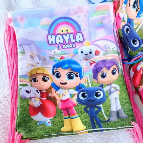 Mochila Saco Personalizada Vera no Reino do Arco-íris