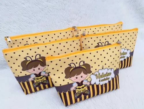 Necessarie Personalizada Abelhinha 17x15