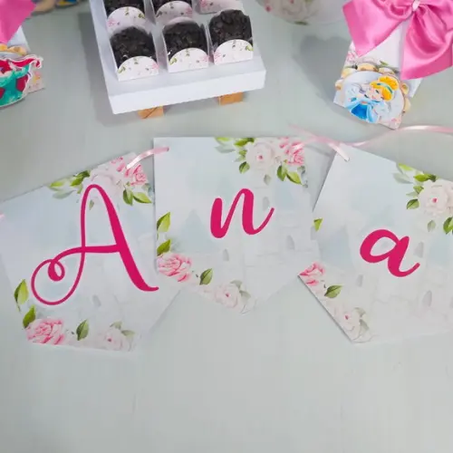 Arquivo de Corte Só 1 Bolinho Princesas Disney