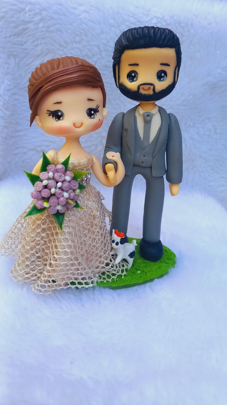 Topo de bolo biscuit noivinhos para casamento 3