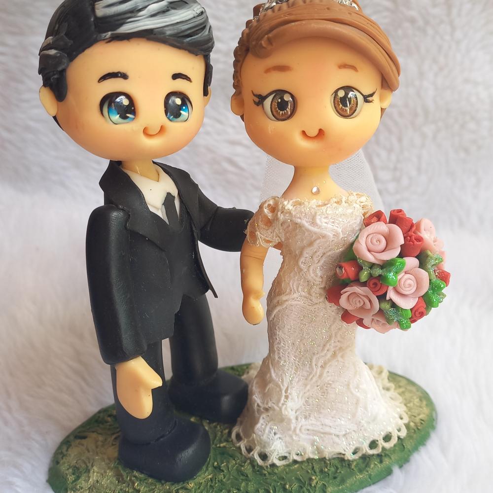 Topo de bolo biscuit noivinhos para casamento 7