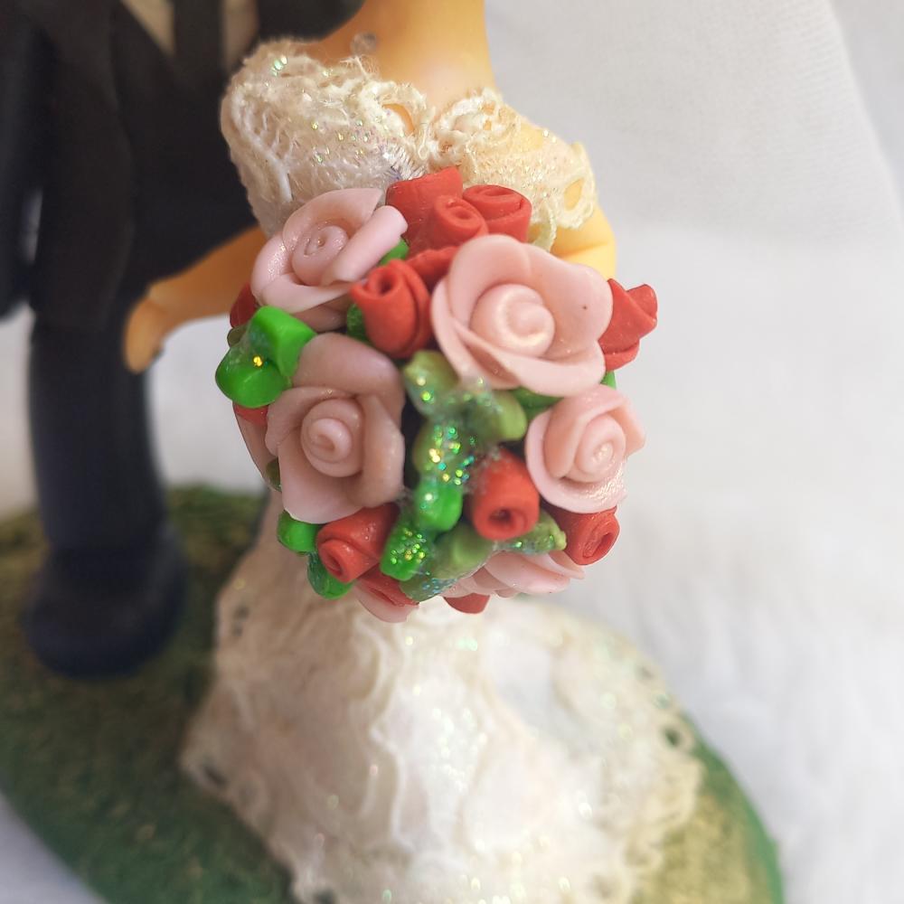 Topo de bolo biscuit noivinhos para casamento 7