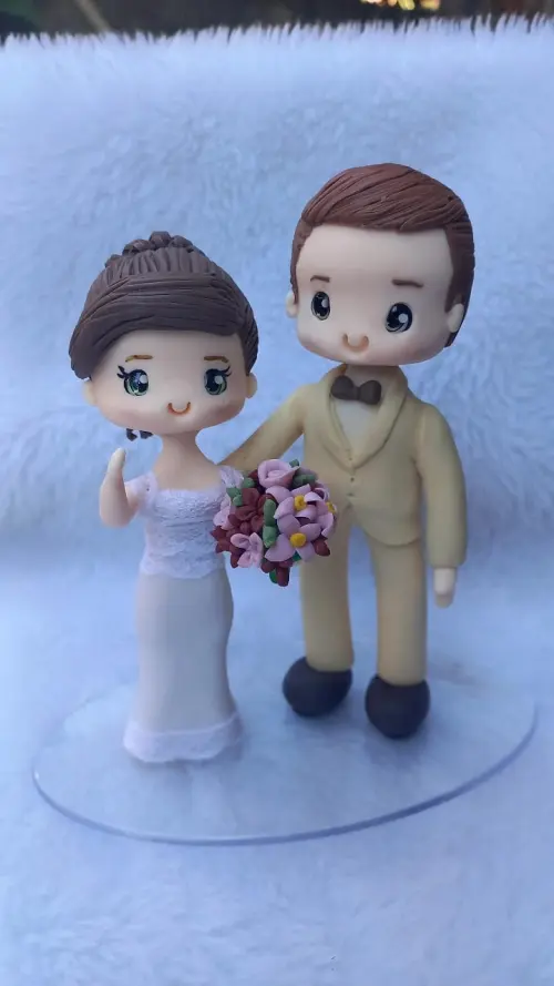 Topo de bolo biscuit noivinhos para casamento 1