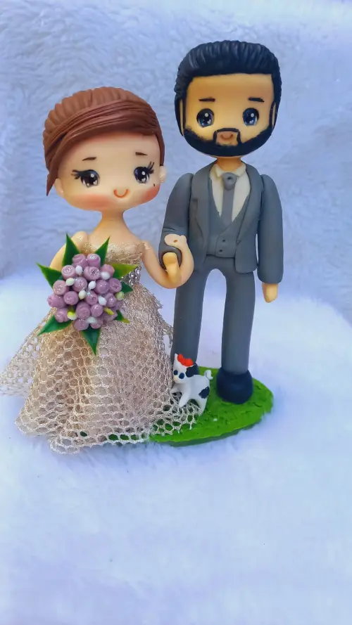 Topo de bolo biscuit noivinhos para casamento 3