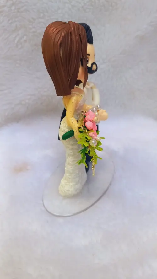 Topo de bolo biscuit noivinhos para casamento 4