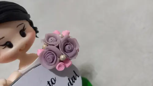 Mini Topo de bolo biscuit noivinhos para casamento 9