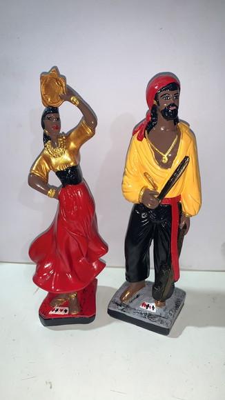 Casal de Ciganos Cigana do Pandeiro + Cigano do Violino