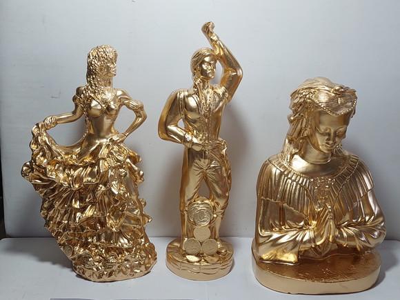 Casal de Ciganos do Ouro + Santa Sara em Busto Kit 3 Imagem