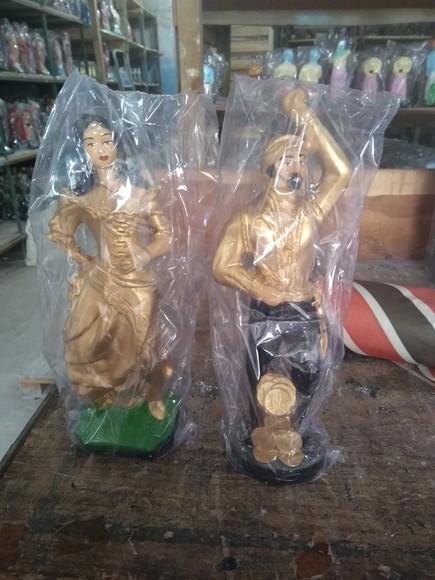 Casal de Ciganos do Ouro Imagem Cigana Paloma Cigano do Ouro