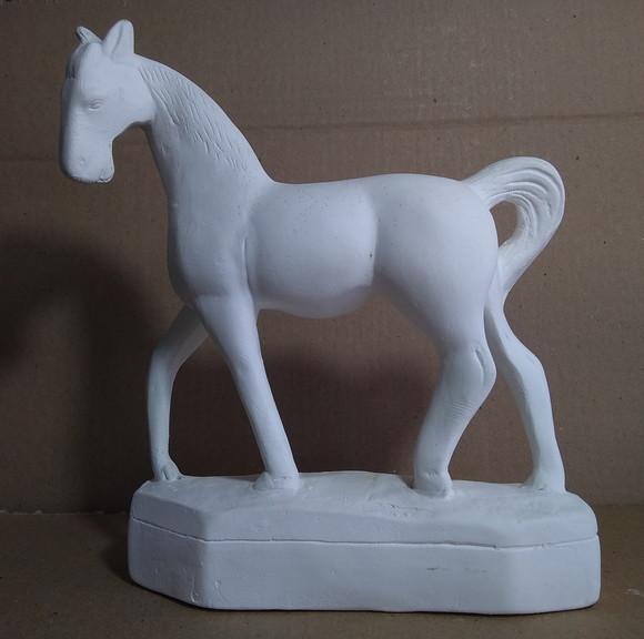 Cavalo Trotando Imagem Cavalo Escultura Gesso Cru