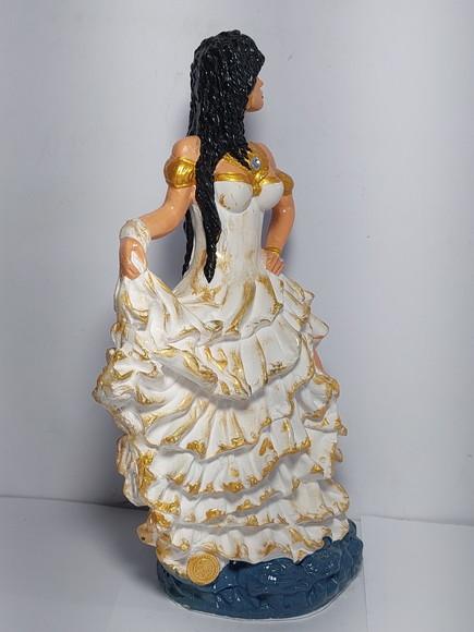 Cigana do Amor Imagem Cigana das Rosas sem Nome com Pedra