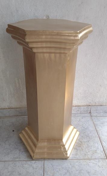 Coluna Hexagonal Escultura Grande com 80cm de Altura
