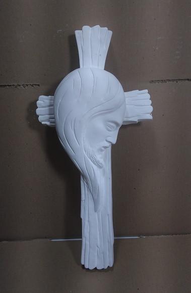 Crucifixo Imagem Rosto de Jesus Cristo Perfil na Cruz
