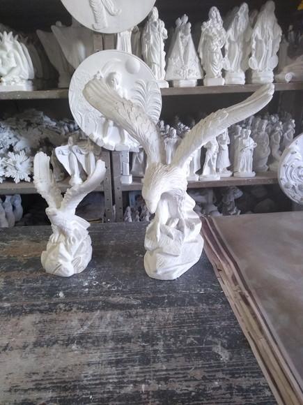 Escultura Águia Imagem da Águia com Asas Abertas Grande