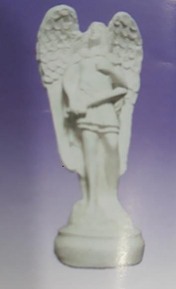 Escultura Anjo Mikael Imagem em Gesso Cru para Pintar