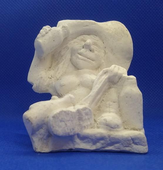 Escultura Bruxa Boemia Imagem para Pintar em Gesso Cru
